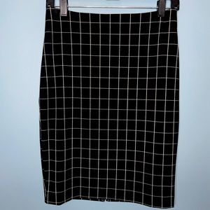 Express Pencil Skirt • Size 4 • Black with White Stitching • Worn Once Like New